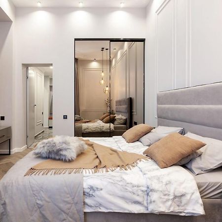 Кості Левицького 11 Lviv Buitenkant foto