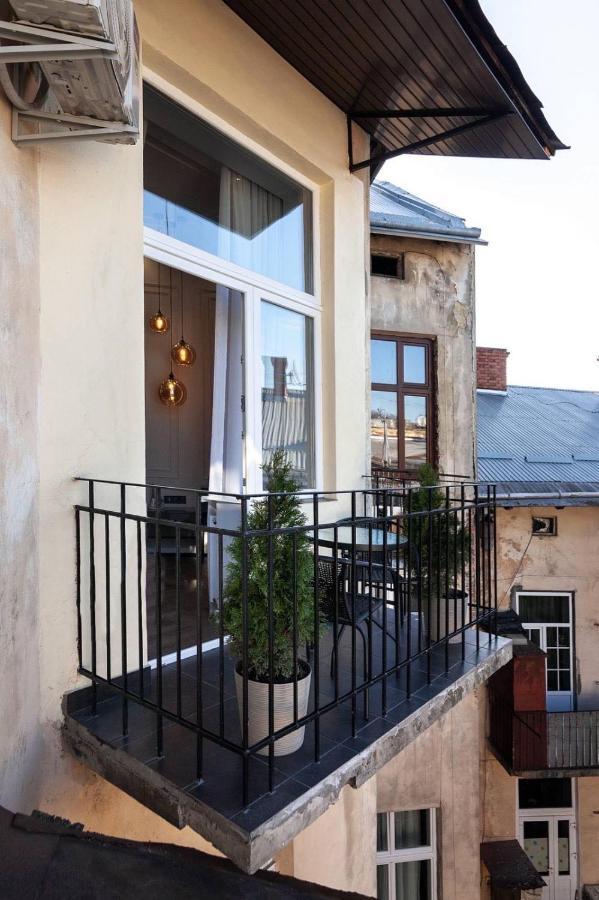 Кості Левицького 11 Lviv Buitenkant foto